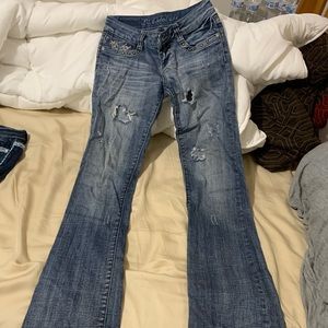 LA Idol Distressed Jeans